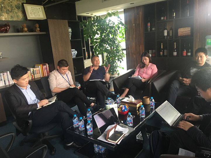 美御簽約卓碧泉化妝品品牌策劃設計